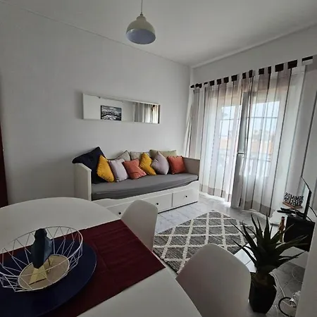 2 Bedroom T2 In Portugal
